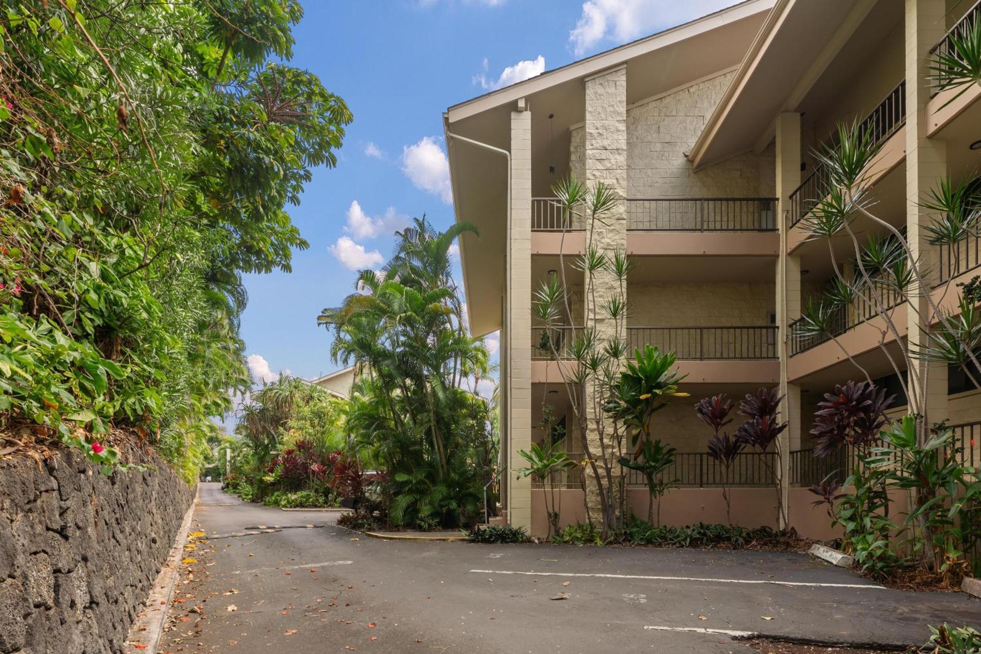 Big Island Kalanikai 307 Apartment Kailua-Kona