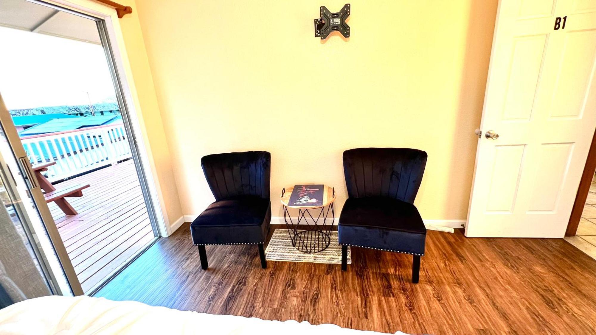 Mailan Hale Apartment *