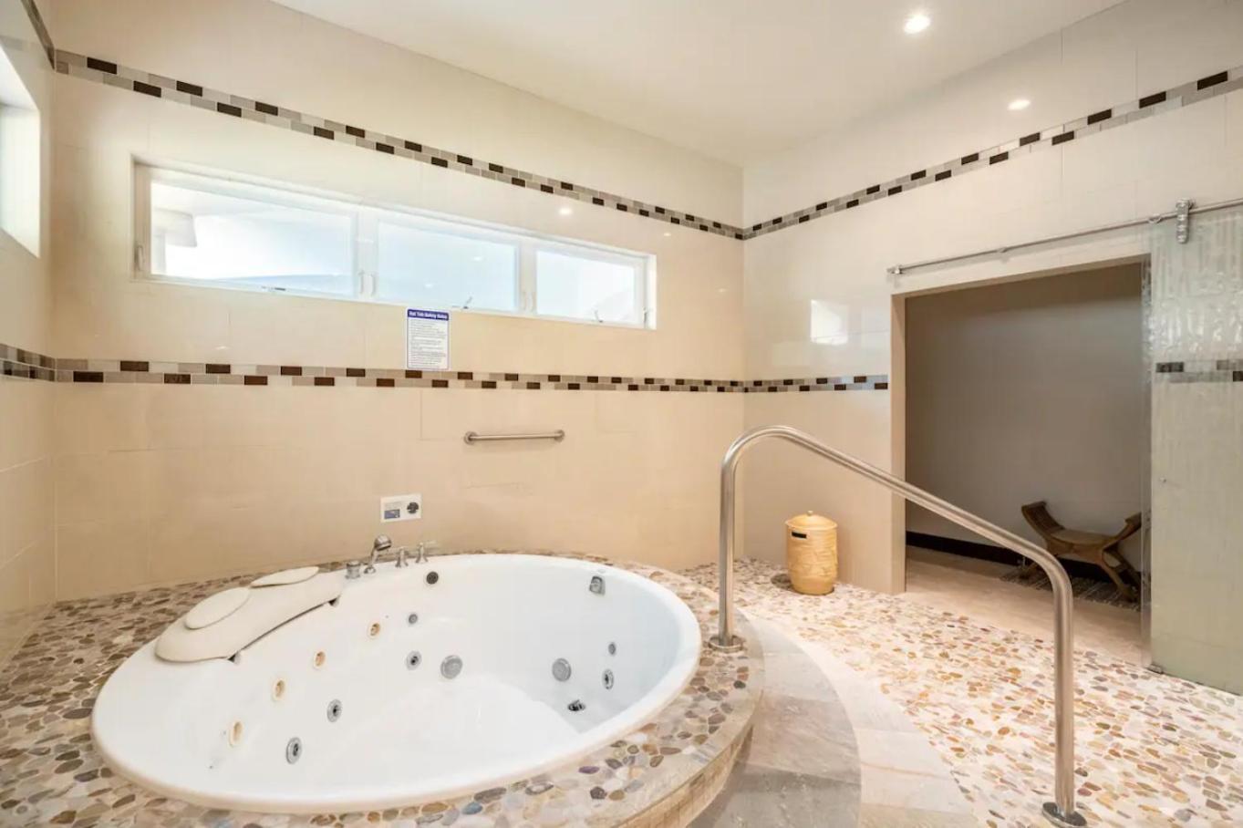 Luxury Kona Mansion - Infinity Pool & Epic Views Villa Kailua-Kona