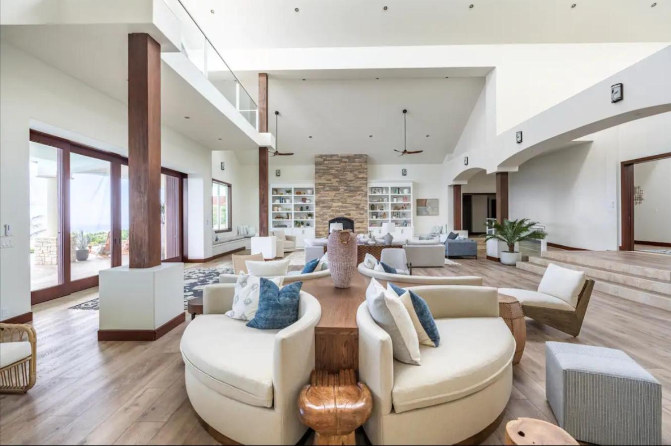 Luxury Kona Mansion - Infinity Pool & Epic Views