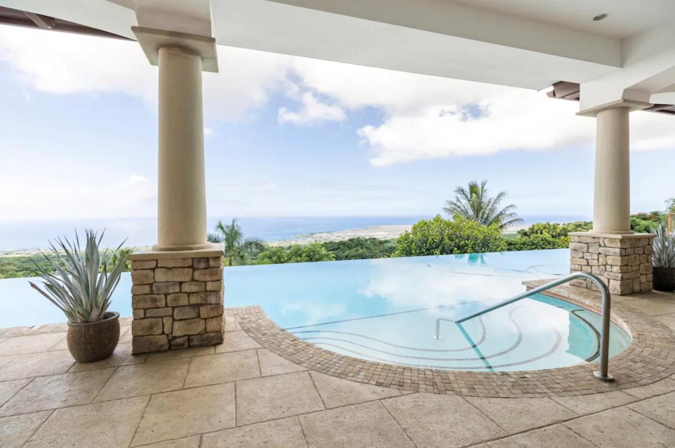 Luxury Kona Mansion - Infinity Pool & Epic Views Villa