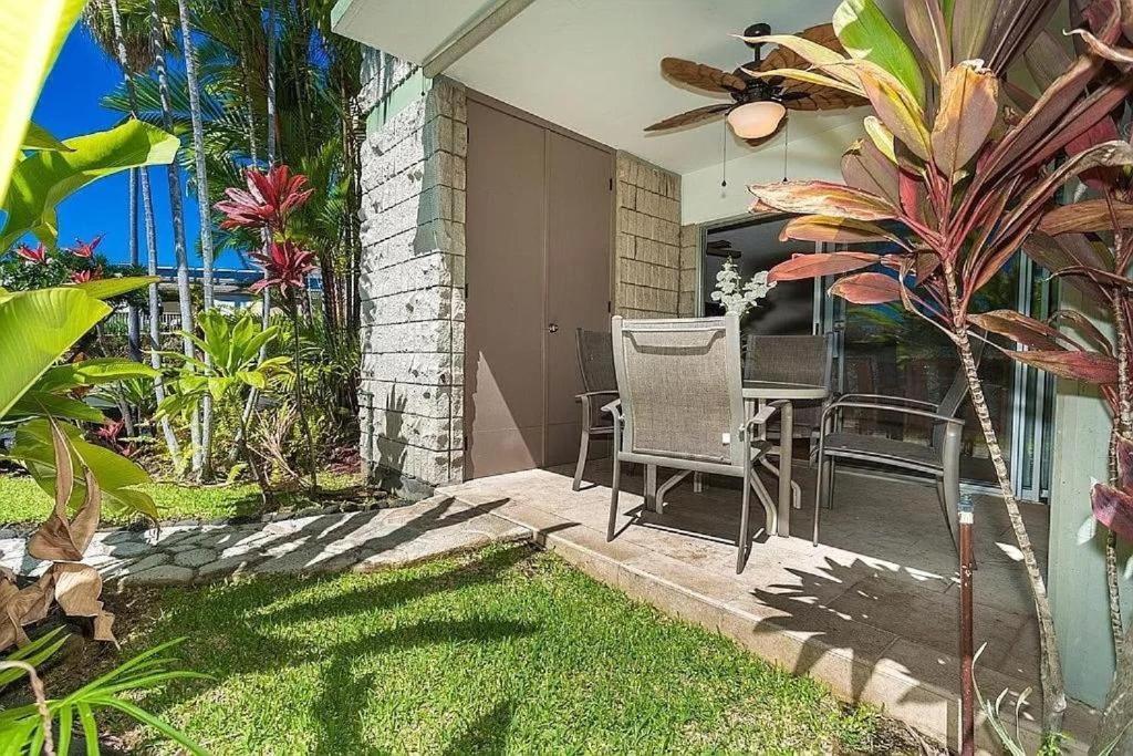 Enjoy The Sunset At Ocean Front 1br - Pool On Site! Kailua-Kona