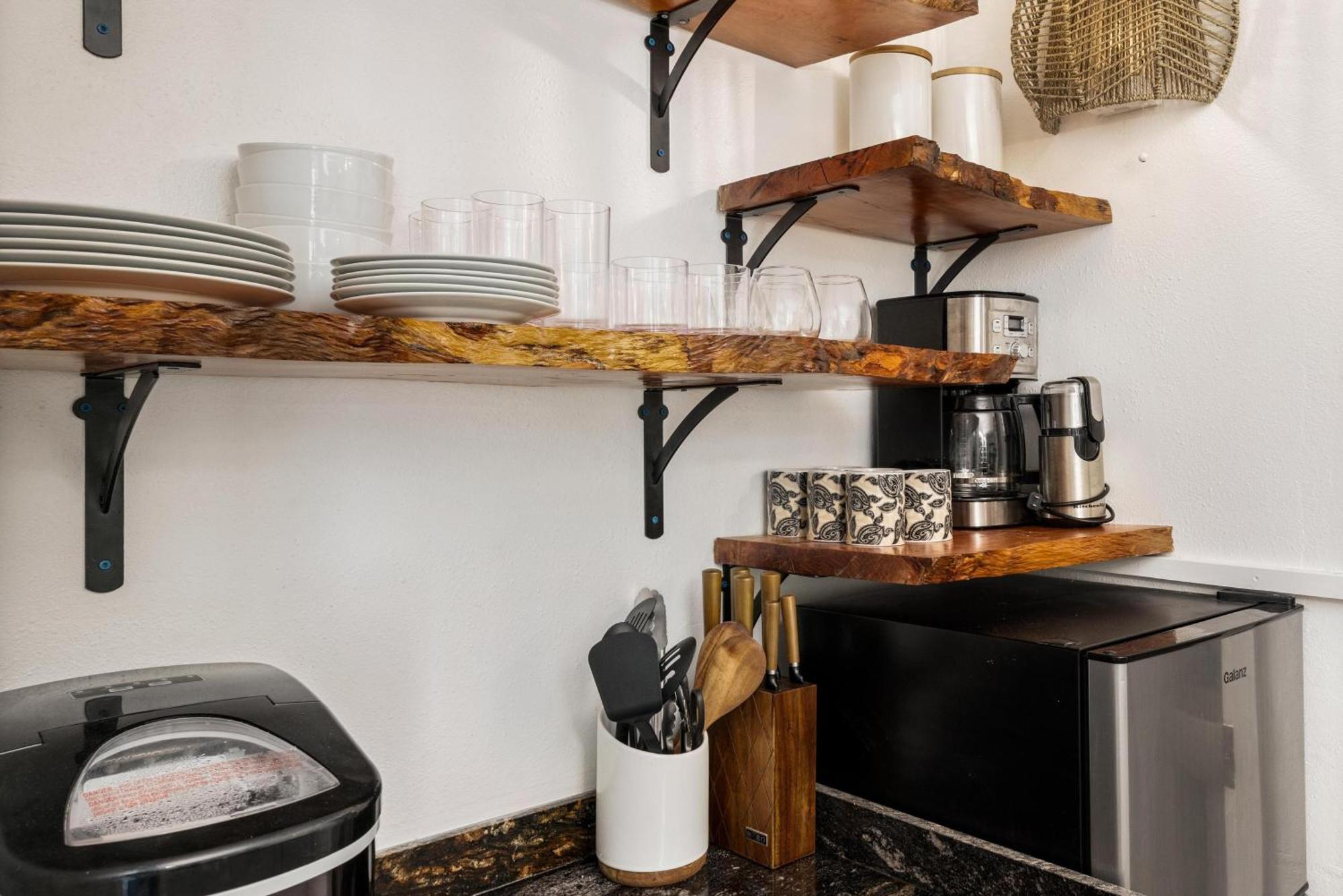 Apartment Big Island Kona Islander By Coldwell Banker Island Vacations
