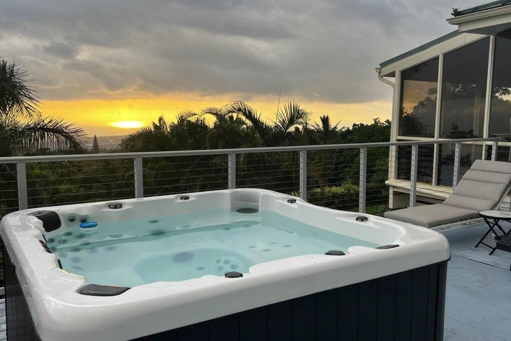 Private Pool & Spa-beautiful Oceanview Holiday home *