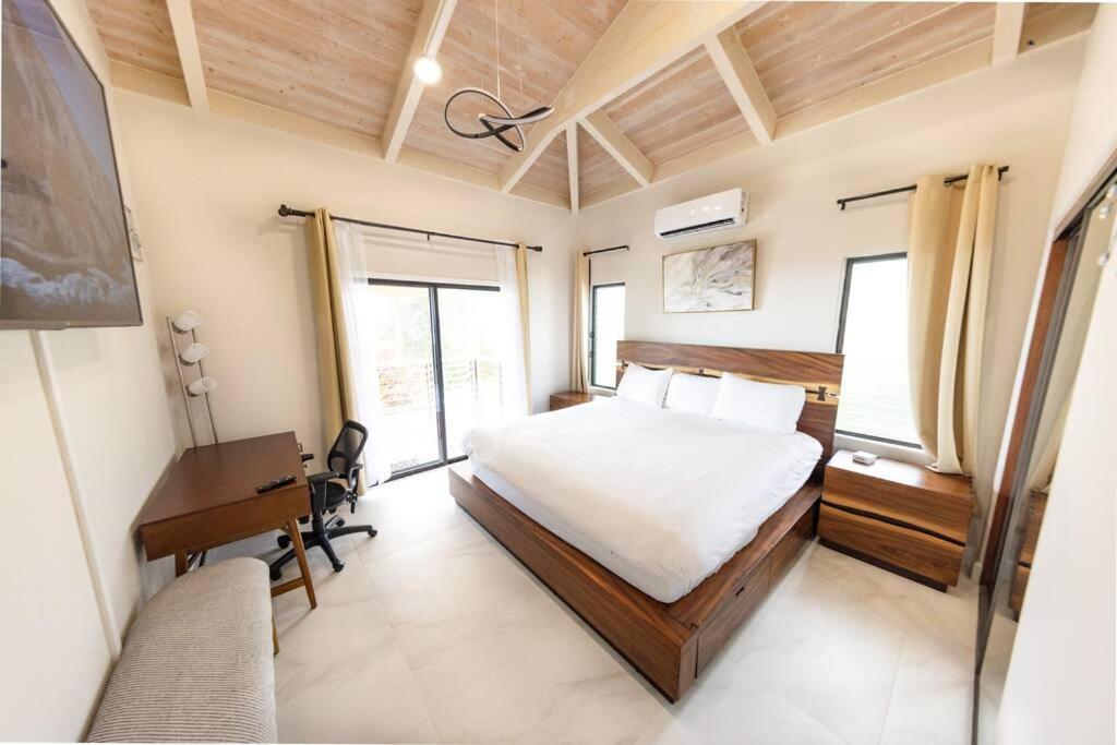 Private Pool & Spa-beautiful Oceanview *
