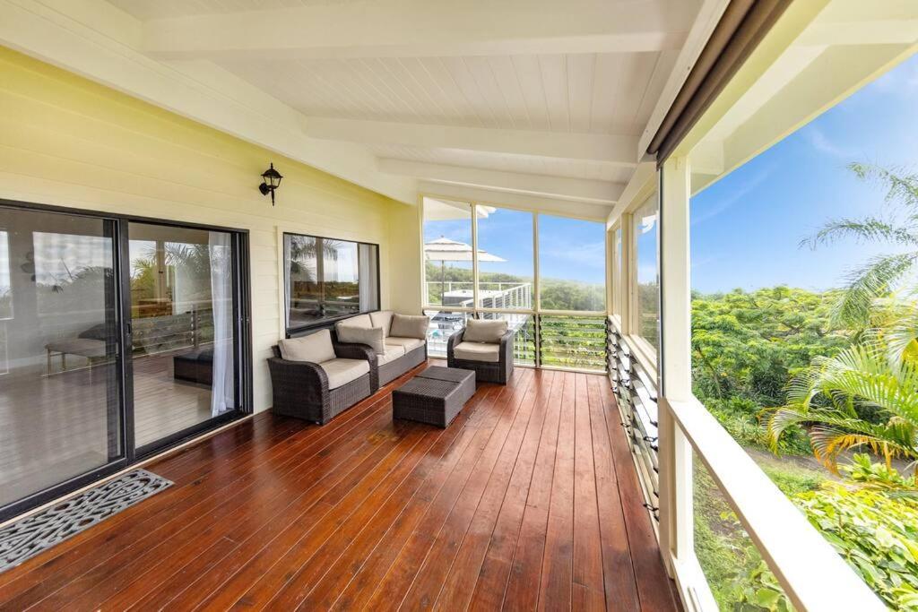 Private Pool & Spa-beautiful Oceanview Holiday home