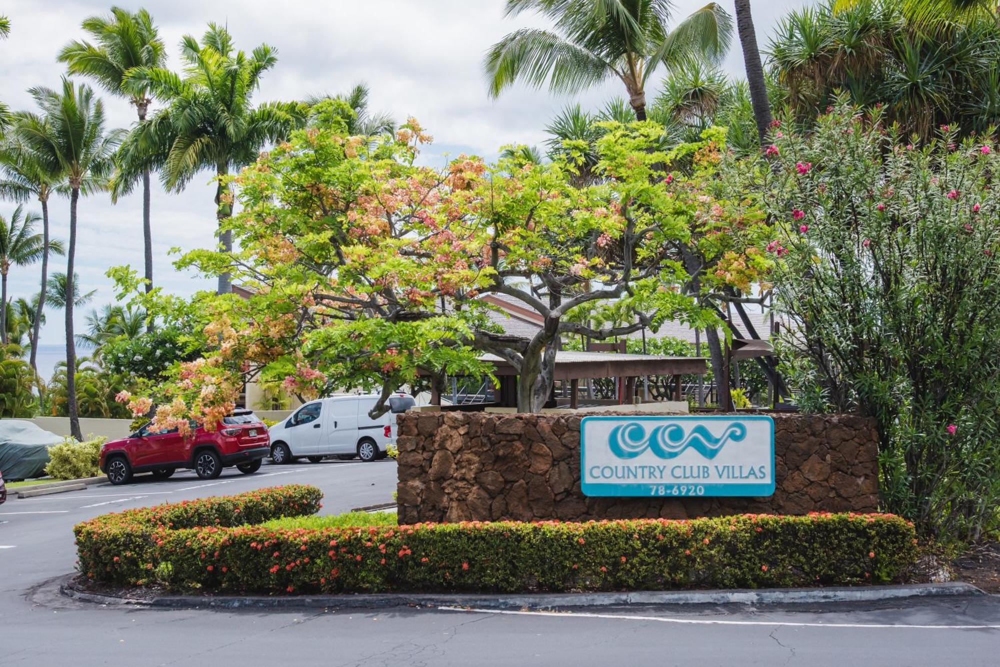 Amazing Island Paradise With Ocean & Golf View Apartment