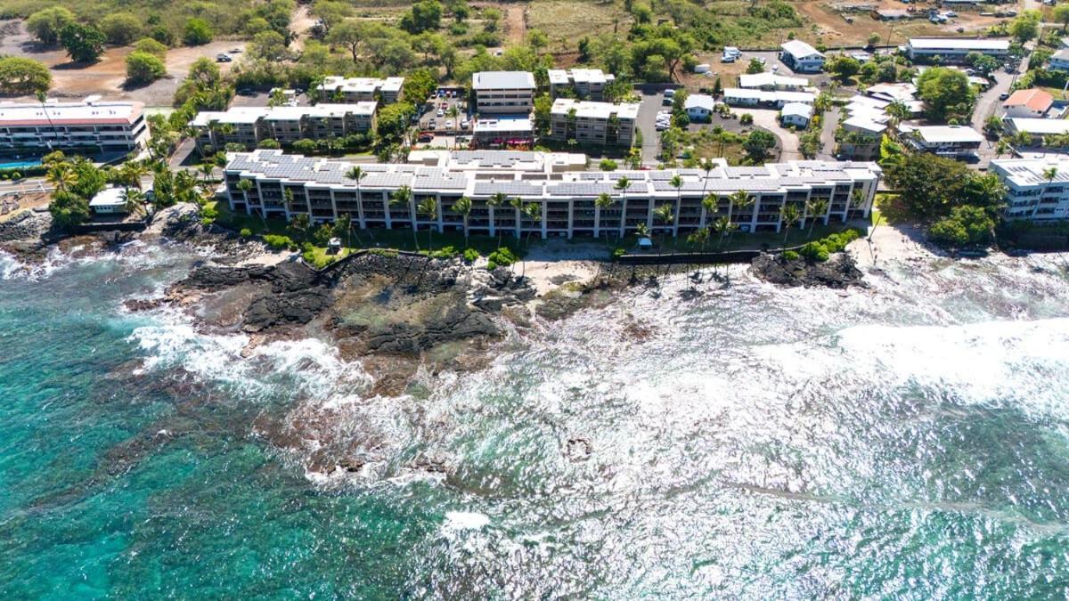 Oceanfront 1 Bedroom 2 Bathroom With Large Lanai - Kona Bali Kai 218 *