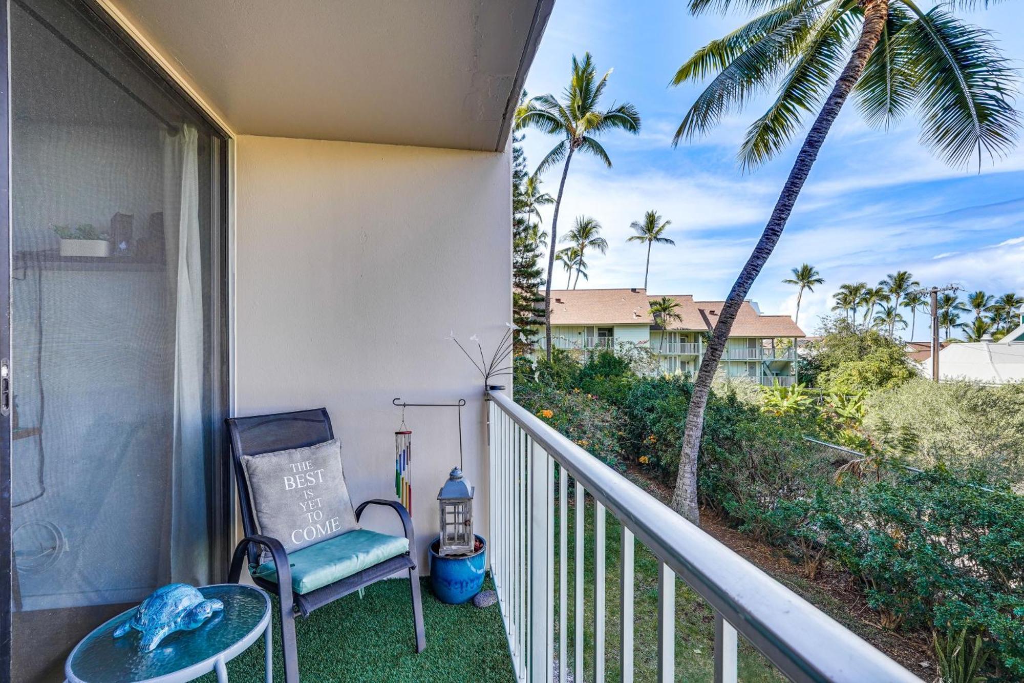 Apartment With Balcony Walk To The Beach! *