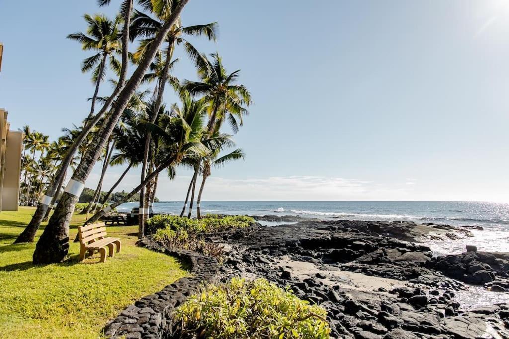 Apartment Amazing Peaks Of Ocean View On Ali'i Dr By Surf Spots *