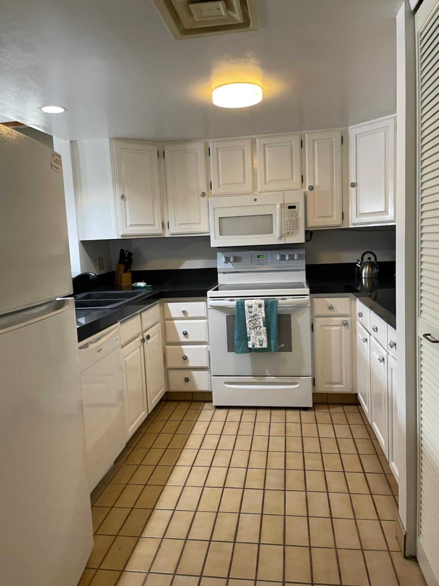 Holiday home Magic Sands View, 2b2b, Ac, Pool, Sleeps 6