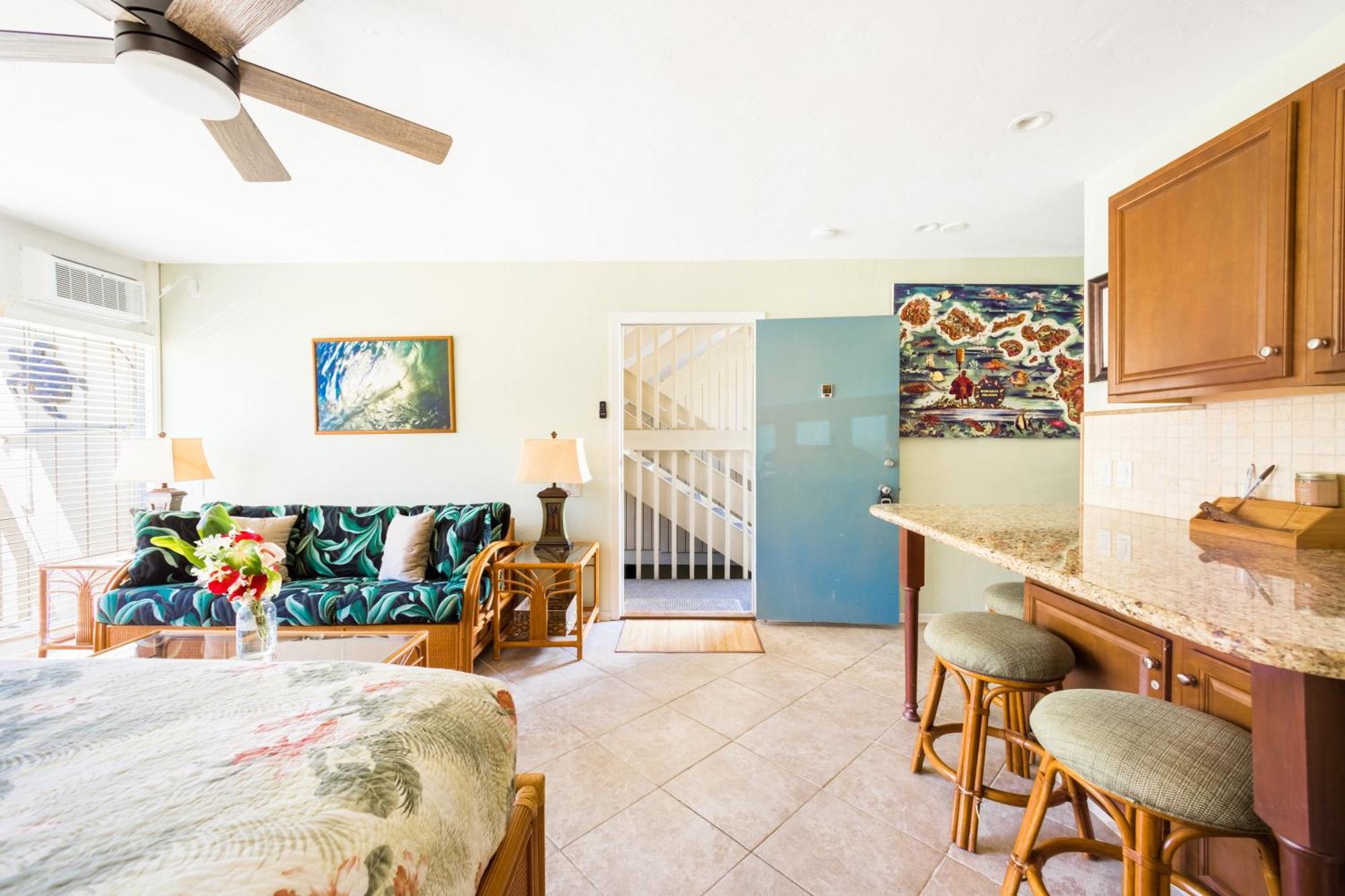 Amazing Peaks Of Ocean View On Ali'i Dr By Surf Spots Apartment