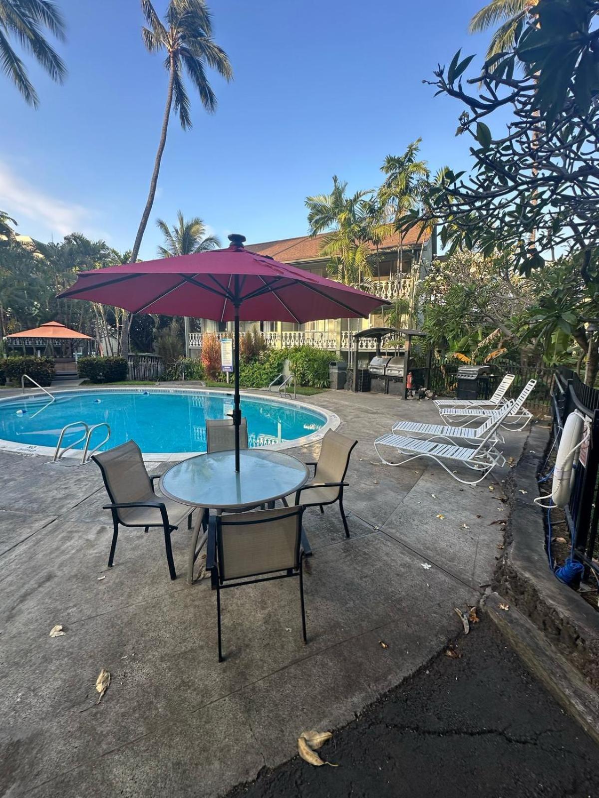 Islander Apartment