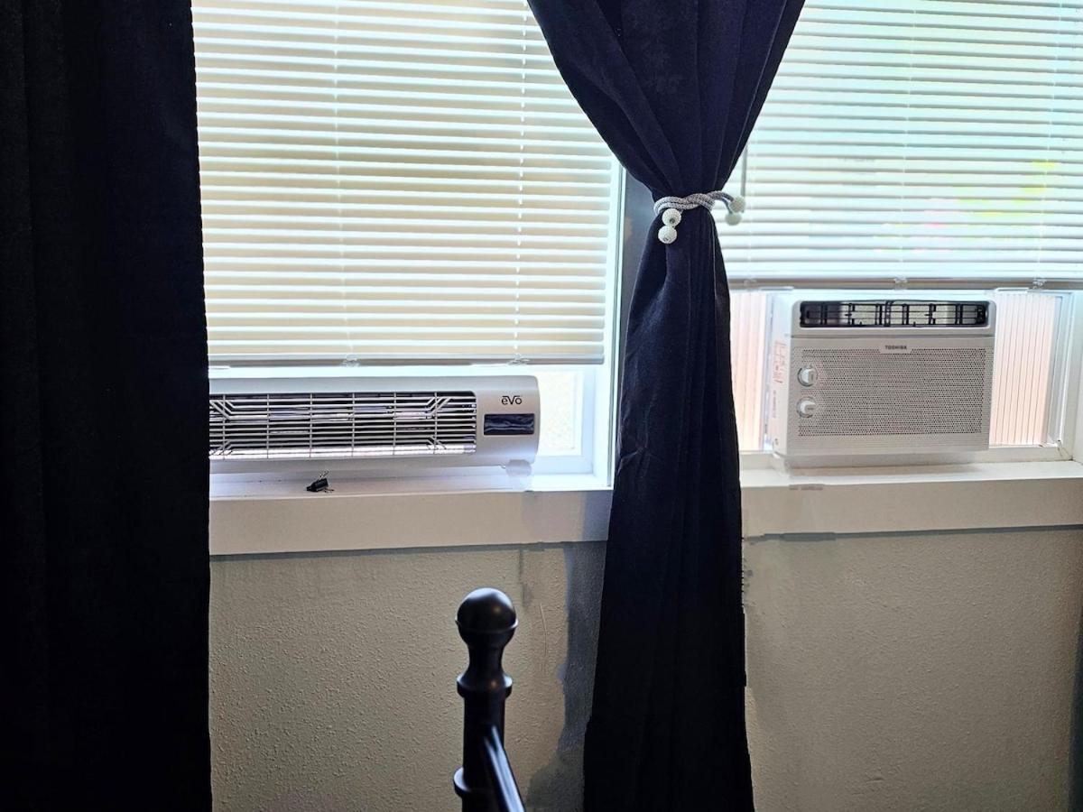 Comfort Location Reasonable Price 2 Blocks 2 The