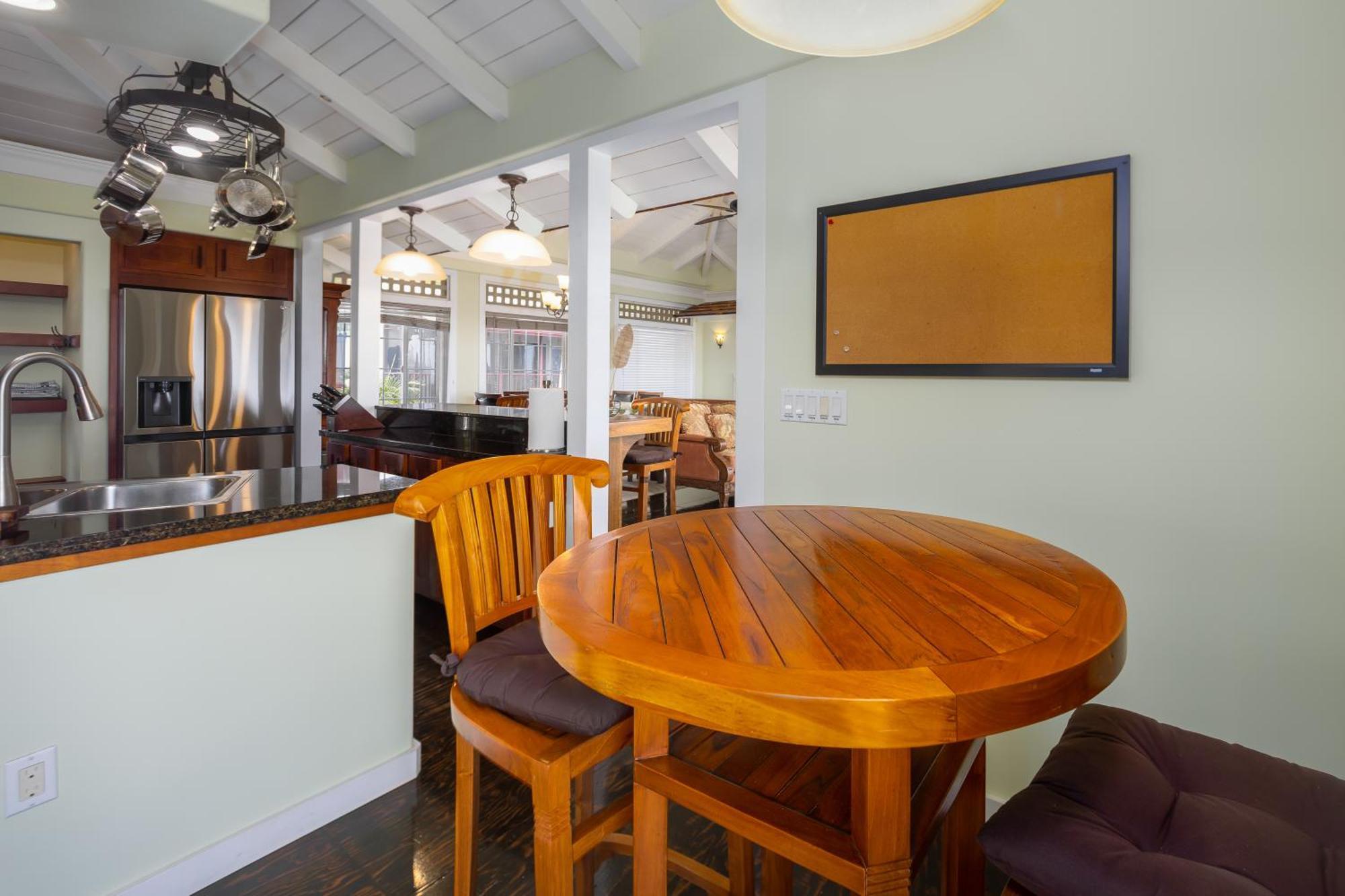 Apartment Kona Trio, Rent 3 Private Units Together Kailua-Kona
