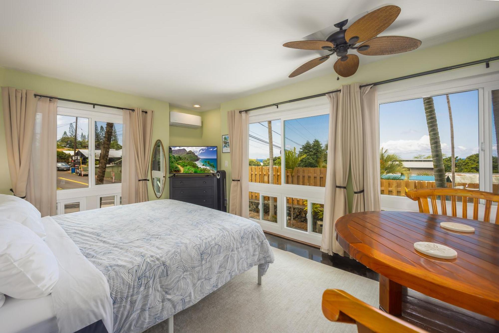 Kona Trio, Rent 3 Private Units Together *