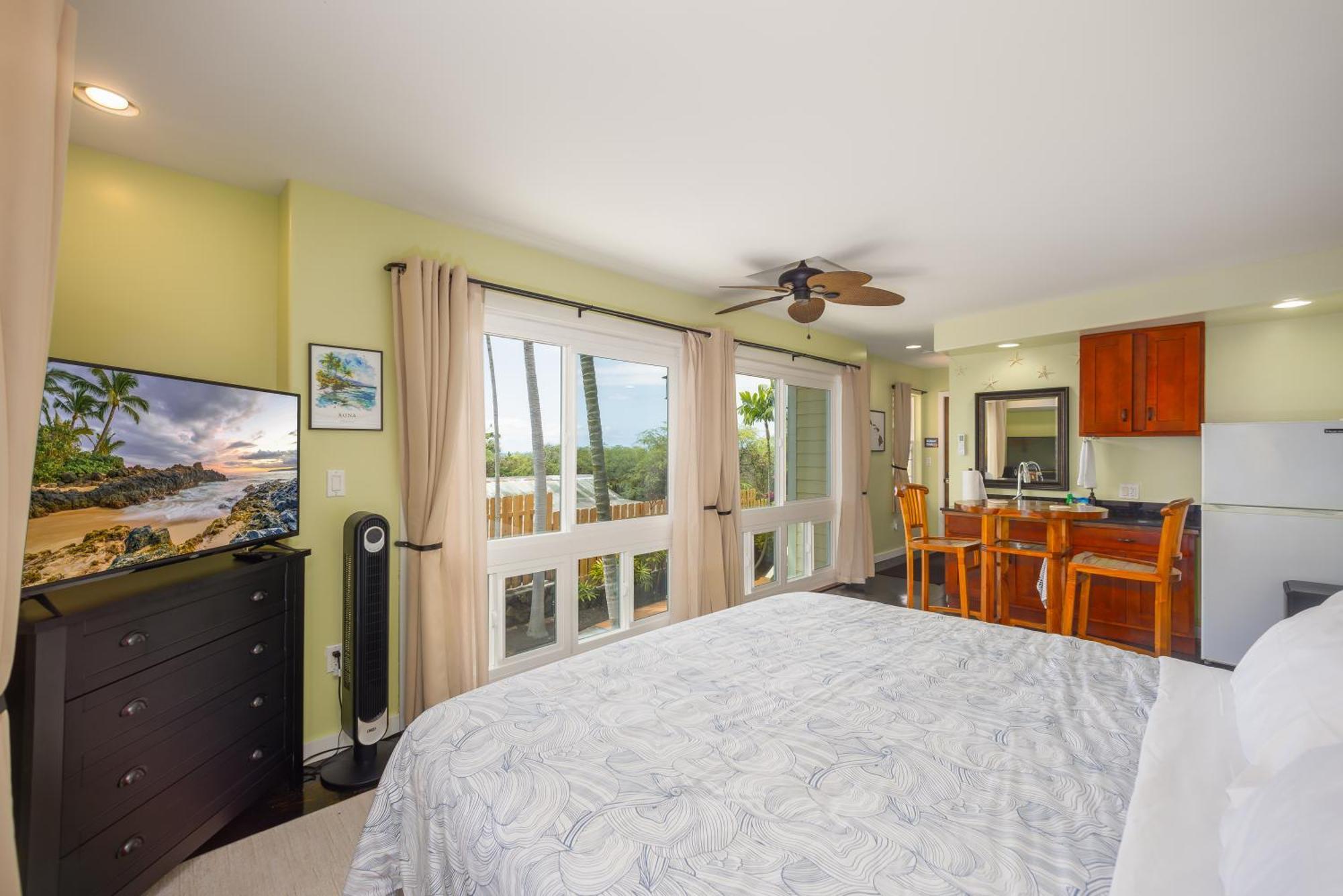 Kona Trio, Rent 3 Private Units Together