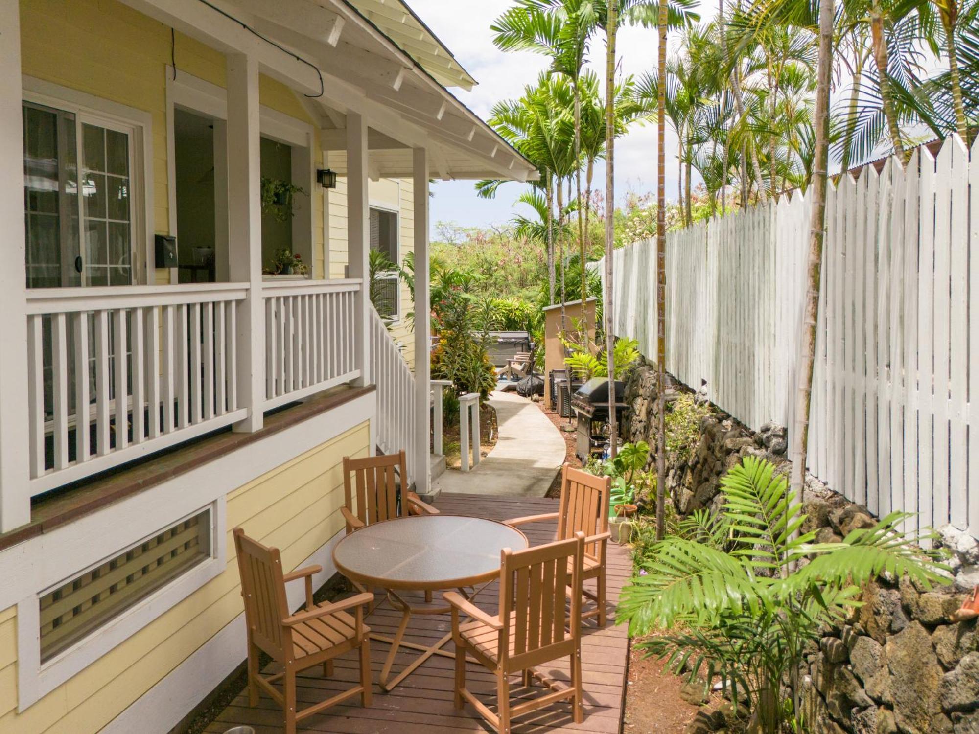 Apartment Kona Trio, Rent 3 Private Units Together *
