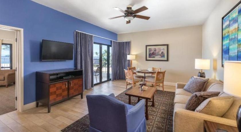Wyndham Royal Sea Cliff Hotel