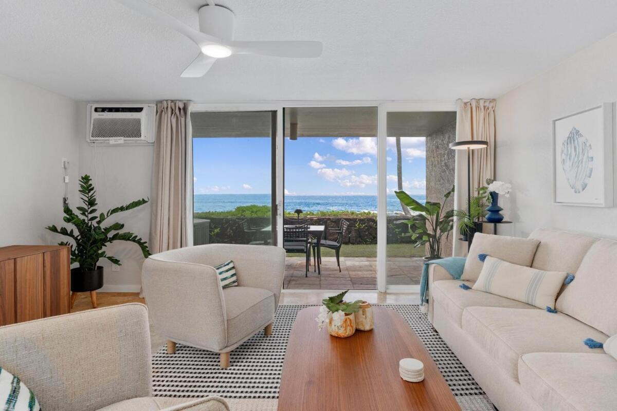 Oceanfront Kona Walk To Town And Sunset Views Apartment Kailua-Kona