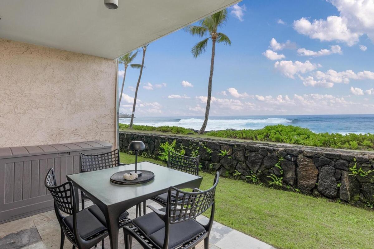 Oceanfront Kona Walk To Town And Sunset Views Apartment