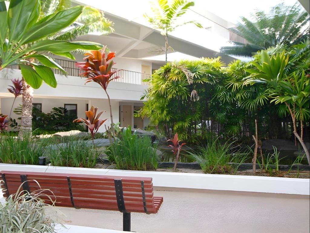 Wyndham Royal Sea Cliff Hotel