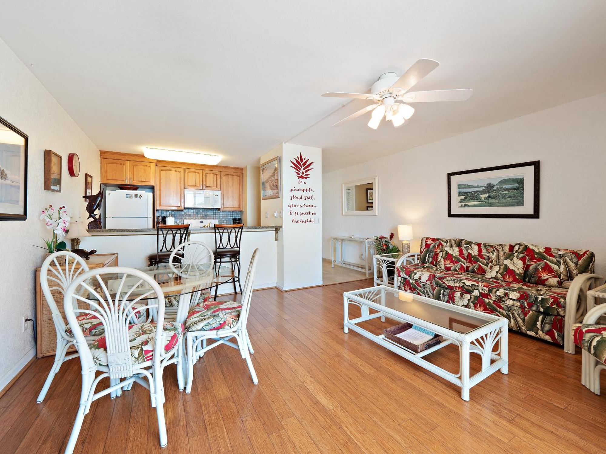 Kona Reef F2 - Charming Oceanfront For 4 Holiday home Kailua-Kona