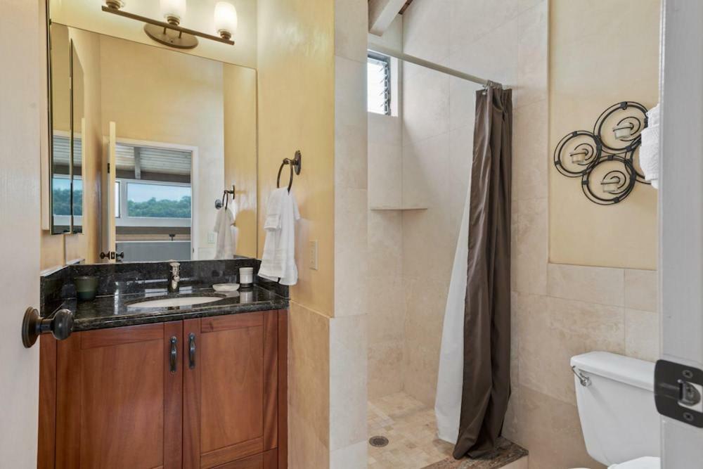 Kailua Bay Resort #3301 - Two Bedroom Condo *