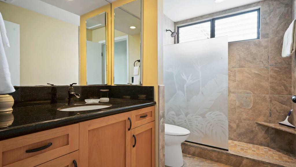 Kailua Bay Resort #3301 - Two Bedroom Condo