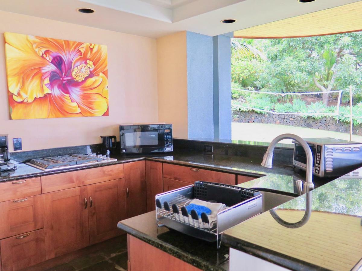Affordable Luxury On One Acre * Kailua-Kona