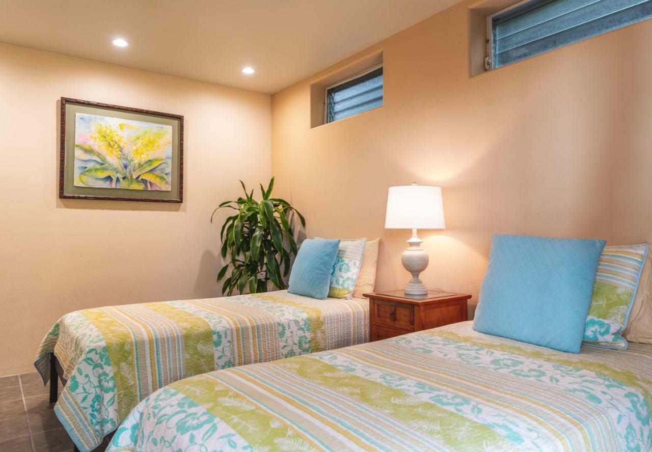 Affordable Luxury On One Acre Villa Kailua-Kona