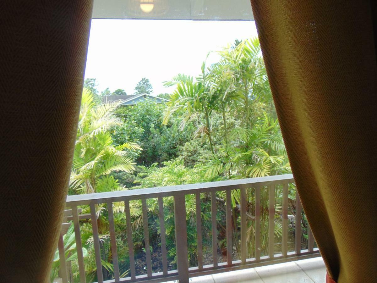 Coco-nut Hale Guest house