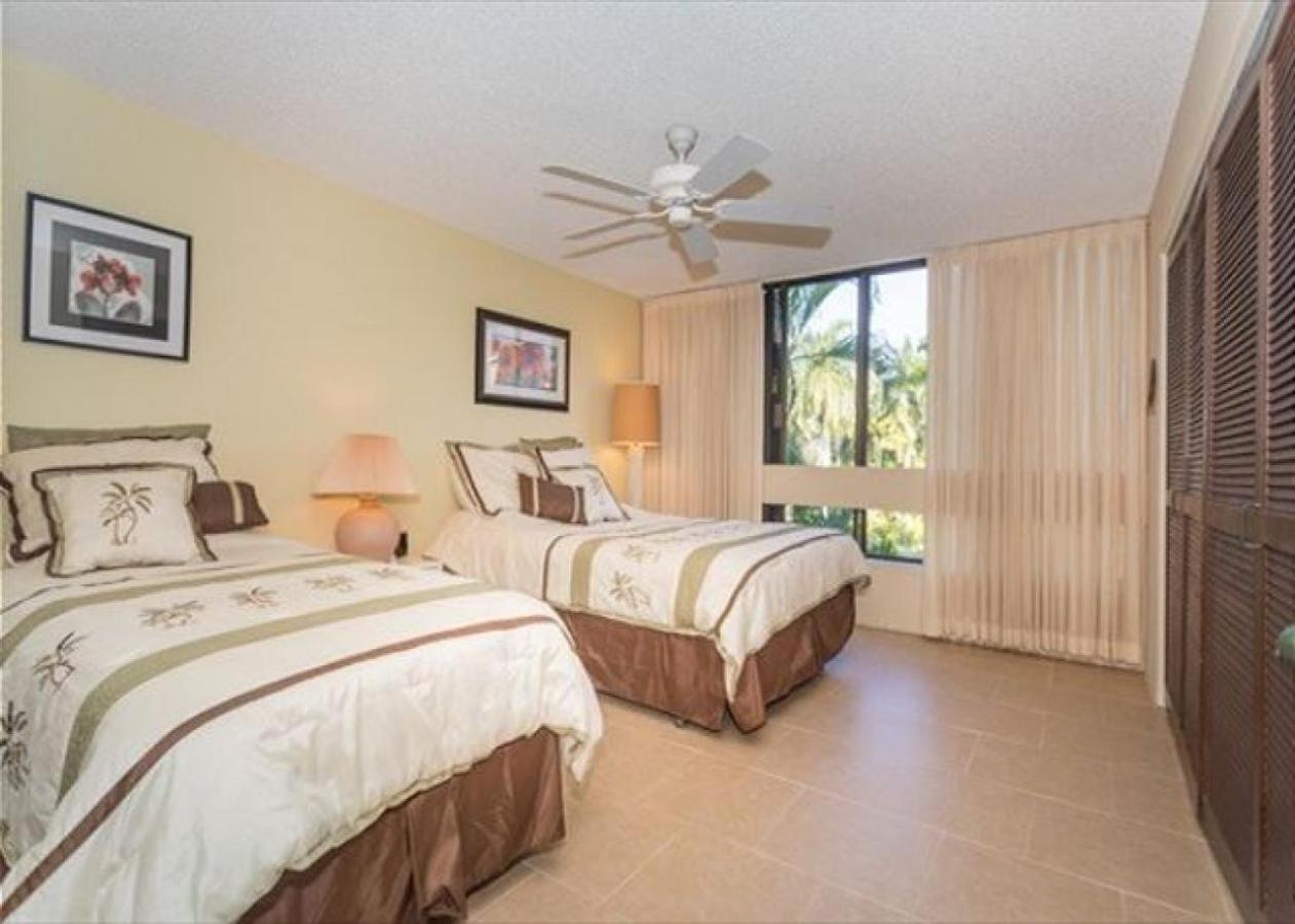 Surf & Racquet Club Lovely Open And Airy 2bd/2bth 2nd Floor Unit. Holiday home