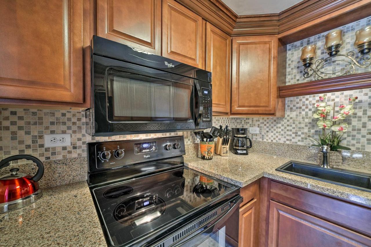 Downtown Air Conditioned Walk To Beaches Apartment Kailua-Kona