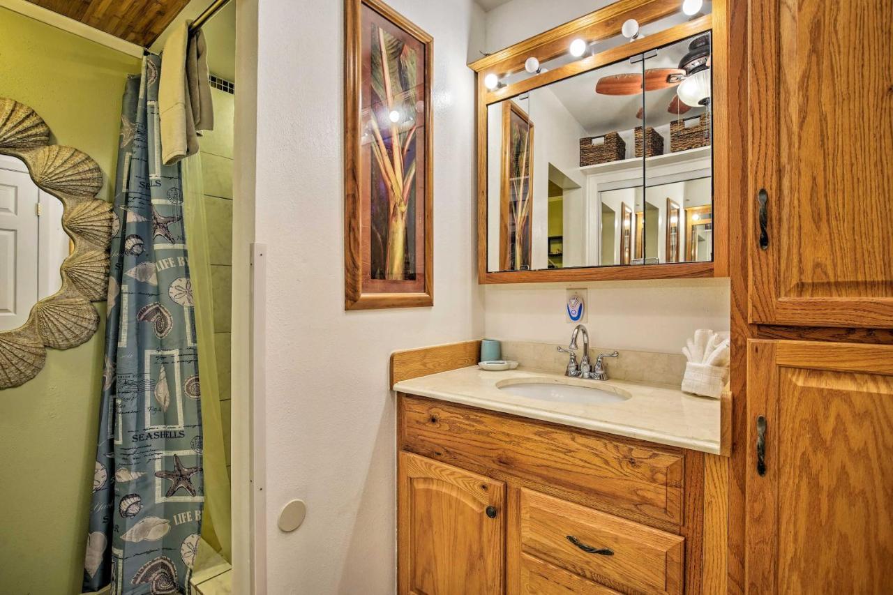Great Location Downtown Kona, And Pool Apartment *