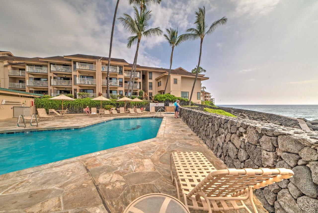 Holiday home Oceanfront Townhome With Pool And Views! Kailua-Kona