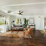 The Kumu House