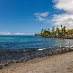 Kahaluu Bay Villas 304