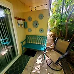 Kona Shores