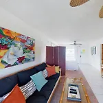 Kona Shores