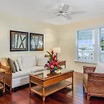 Ohia Kona Estates - An All Suites B&B