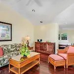 Ohia Kona Estates - An All Suites B&B