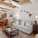Ocean-Front Penthouse, Sunsets, Whales, Surfers! Newly Remodeled!