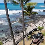 Ocean-Front Penthouse, Sunsets, Whales, Surfers! Newly Remodeled!