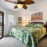 Top Floor Oceanview Kona Condo!
