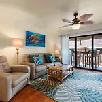 Top Floor Oceanview Kona Condo!