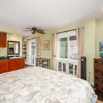 Kona Polynesian Studio Apt, Where Seagrass Sways