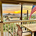 Pualani Island Getaway - Main House- 30-Night Minimum
