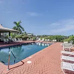 Kahaluu Bay Villas #305