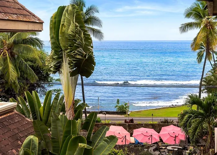 Top Floor Oceanview Kona Condo!